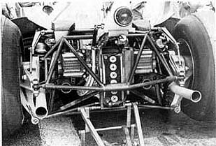 Curiosidad del 312T2 de 1976, en el que se mont a titulo experimental, un eje de Dion tubular...