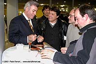 Martn, Fede y Sergi con Frank Stephenson, durante la presentacin en Barcelona del Ferrari 612 Scaglietti... diciembre de 2003