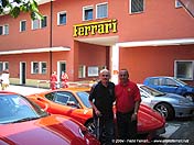 Fede con Carles en la Ferrari (2004)