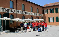 Grupo del Ferrari Club Espaa durante la visita al Museo Casa Natale de Enzo Ferrari de Modena - Viaje a Italia 2013