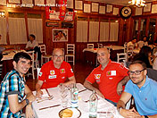 Con Javier Hernandez, Sergi Miquel y Miguel Campos, cenando en el Montana, al fondo, Marco Mattiacci, Julio de 2014