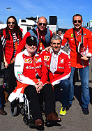 Con mis amigos Miguel, Alberto y Raquel, junto a Maurizio Arrivabene de la Scuderia Ferrari, durante los test de pretemporada de F1 en el Circuit de Barcelona-Catalunya, Marzo de 2016