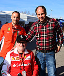 Mi amigo Miguel y yo, junto a Gerhard Berger, expiloto de la Scuderia Ferrari, durante los test de pretemporada de F1 en el Circuit de Barcelona-Catalunya, Marzo de 2016